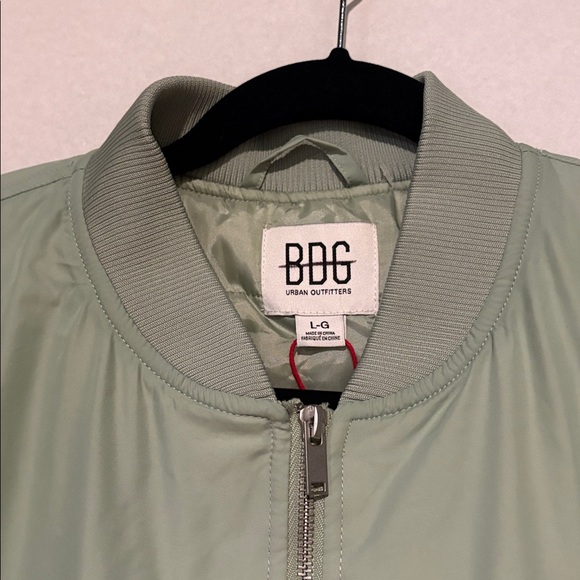 Urban Outfitters BDG - Charlie Barrel Sleeve Bomber Jacket. Large. NWT. Green - Picture 4 of 16
